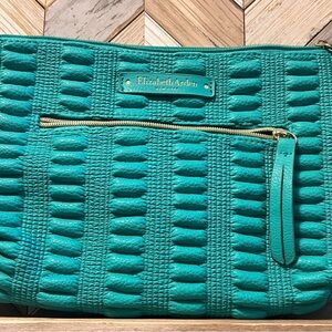 Elizabeth Arden Turquoise Textured Cosmetic Bag NWOT Never used